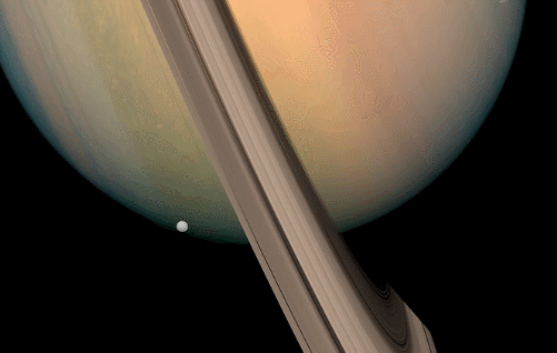 卡西尼号穿越土星环的瞬间