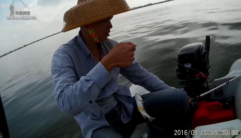 672070917275539449.jpg