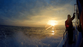 2000_0128_174120_075.MP4_1484059584.gif