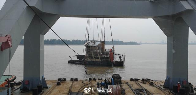 上海吴淞口沉船事故10名失踪者均被找到 确认遇难