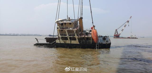 吴淞口沉船事故10名失踪者均确认遇难